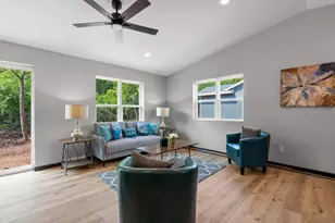 1910 Southland Ln, New London, WI 54961 - Photo 11