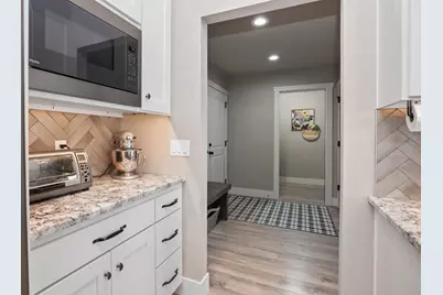 W5598 Hoelzel Way, Appleton, WI 54915 - Photo 19
