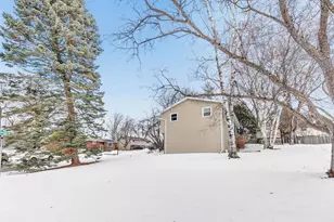 2615 Woodridge Ln, Green Bay, WI 54304 - Photo 27