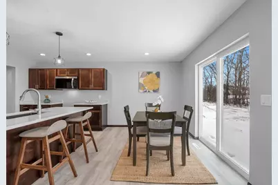 1825 Southland Lane, New London, WI 54961 - Photo 11