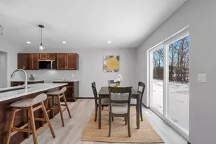 1825 Southland Ln, New London, WI 54961 - Photo 11