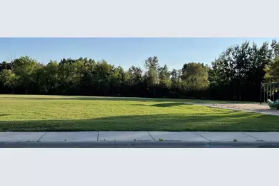 4252 Downton Circle, Green Bay, WI 54313 - Photo 9