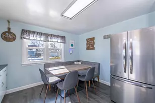 908 8th St, Menasha, WI 54952 - Photo 7