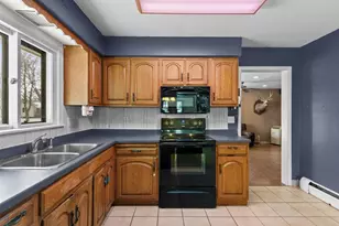 124 N Wood Ave, Peshtigo, WI 54157 - Photo 9