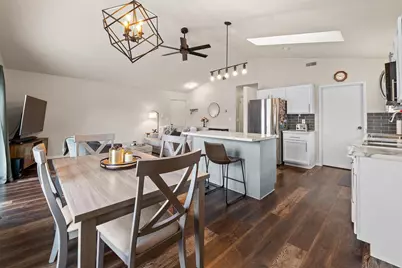 2510 Village Lane, Oshkosh, WI 54904 - Photo 7