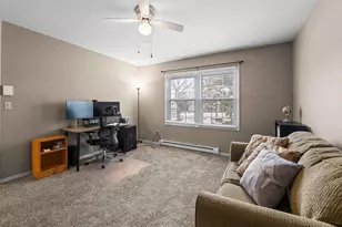 2510 Village Ln, Oshkosh, WI 54904 - Photo 13