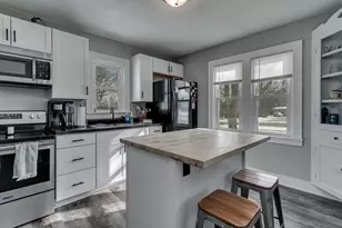 351 E Scott St, Omro, WI 54963 - Photo 5