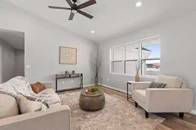 2662 Lawrence Lane, Neenah, WI 54956 - Photo 5