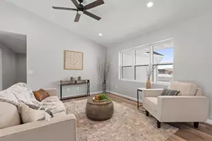 2662 Lawrence Ln, Neenah, WI 54956 - Photo 5