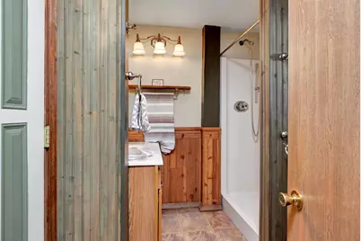 228 Allen Avenue, Oshkosh, WI 54901 - Photo 11