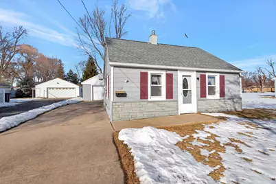 228 Allen Avenue, Oshkosh, WI 54901 - Photo 1