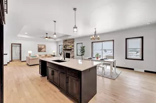 3772 Evelyn Rose Ln, Suamico, WI 54313 - Photo 7