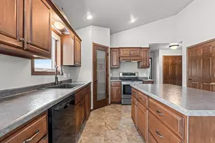 1728 Ballinamore Pl, De Pere, WI 54115 - Photo 13