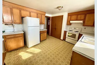 826 Virginia Drive, De Pere, WI 54115 - Photo 3