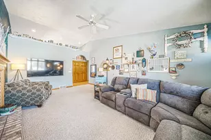 1821 E Sylvan Ave, Appleton, WI 54915 - Photo 7