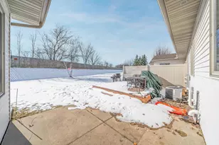 1821 E Sylvan Ave, Appleton, WI 54915 - Photo 33