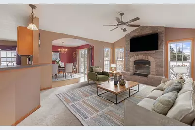 1542 Primrose Lane, Fond du Lac, WI 54935 - Photo 3