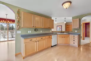 1542 Primrose Ln, Fond du Lac, WI 54935 - Photo 11