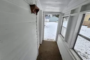 510 E Alfred St, Weyauwega, WI 54983 - Photo 9