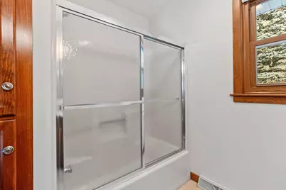 3410 Glendale Avenue, Howard, WI 54313 - Photo 39