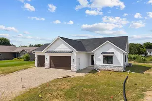 275 Jasmine Dr, Berlin, WI 54923 - Photo 43
