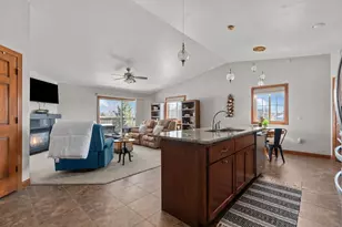 2362 E Plank Circle, Appleton, WI 54915 - Photo 13