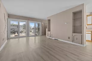 1416 W 2nd Ave, Oshkosh, WI 54902 - Photo 3