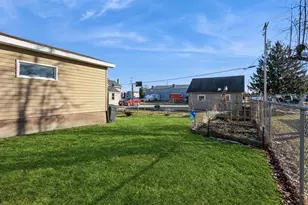 1309 Graham Ave, Oshkosh, WI 54902 - Photo 13