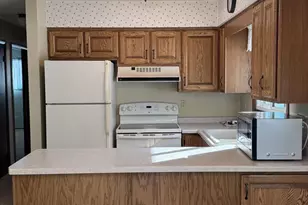 694 Leighton Rd, Waupaca, WI 54981 - Photo 3