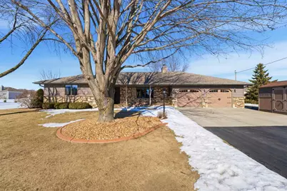 W6534 Manitowoc Road, Menasha, WI 54952 - Photo 1