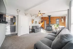 624 E Quincy St, New London, WI 54961 - Photo 13