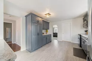 624 E Quincy St, New London, WI 54961 - Photo 11