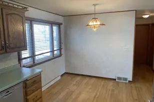 709 Lee Ave, Brillion, WI 54110 - Photo 5