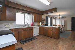 170 Robin Ln, Shawano, WI 54166 - Photo 13