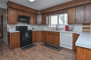 170 Robin Ln, Shawano, WI 54166 - Photo 17