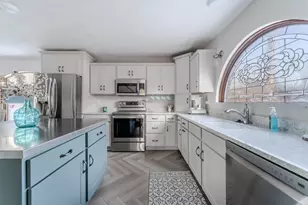 2210 Westwind Rd, Oshkosh, WI 54904 - Photo 7