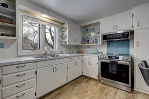1325 S Harmon St, Appleton, WI 54915 - Photo 13
