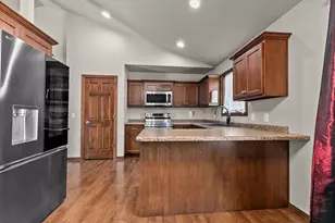 5120 N Gala Ct, Appleton, WI 54913 - Photo 5