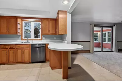 414 Custer Court, Green Bay, WI 54301 - Photo 7