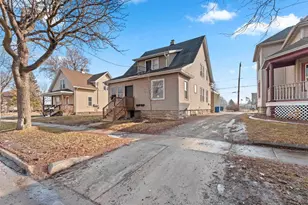 1207 S Broadway St, Green Bay, WI 54304 - Photo 25
