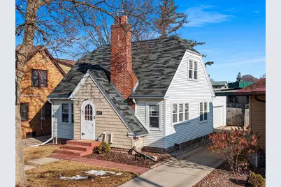 827 Catherine Street, Green Bay, WI 54301 - Photo 1