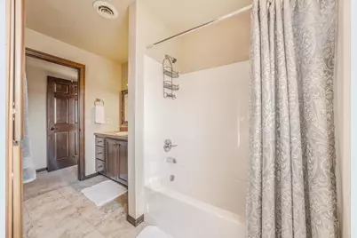 1072 W Willis Way, Appleton, WI 54913 - Photo 15