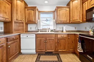 1069 Martin Ave, Fond du Lac, WI 54935 - Photo 13