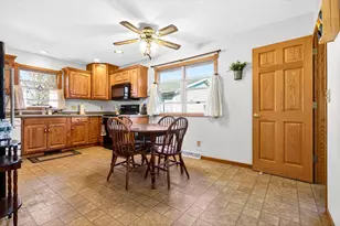 1069 Martin Ave, Fond du Lac, WI 54935 - Photo 9