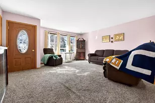 1069 Martin Ave, Fond du Lac, WI 54935 - Photo 3