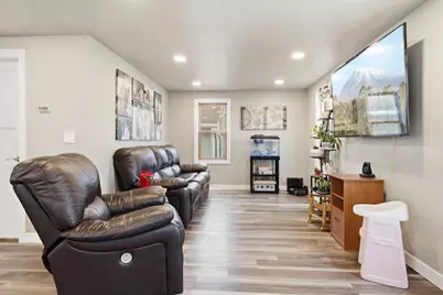 1202 Cleveland Street, Green Bay, WI 54304 - Photo 9