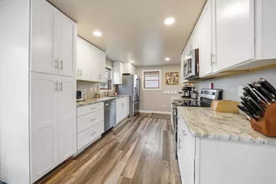 1202 Cleveland Street, Green Bay, WI 54304 - Photo 5