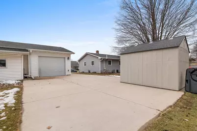 722 Lee Avenue, Brillion, WI 54110 - Photo 35