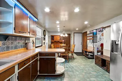 684 Lida Lane, Green Bay, WI 54304 - Photo 13