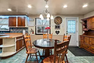 684 Lida Ln, Green Bay, WI 54304 - Photo 5